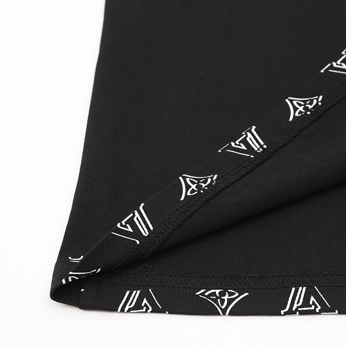 Louis Vuitton Leather Badge LV Logo Embroidered Short-Sleeve T-Shirt
