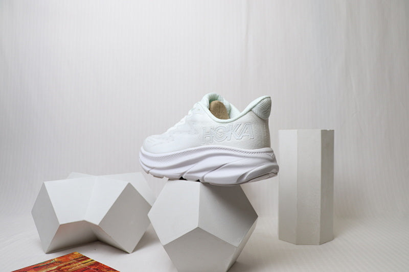 HOKA Clifton 9 Running Shoes